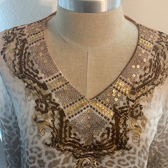 CHICO’S ANIMAL PRINT PEPLUM EMBROIDERED SEQUIN BLOUSE TOP GU SZ 1 VERSATILE - Picture 2 of 11